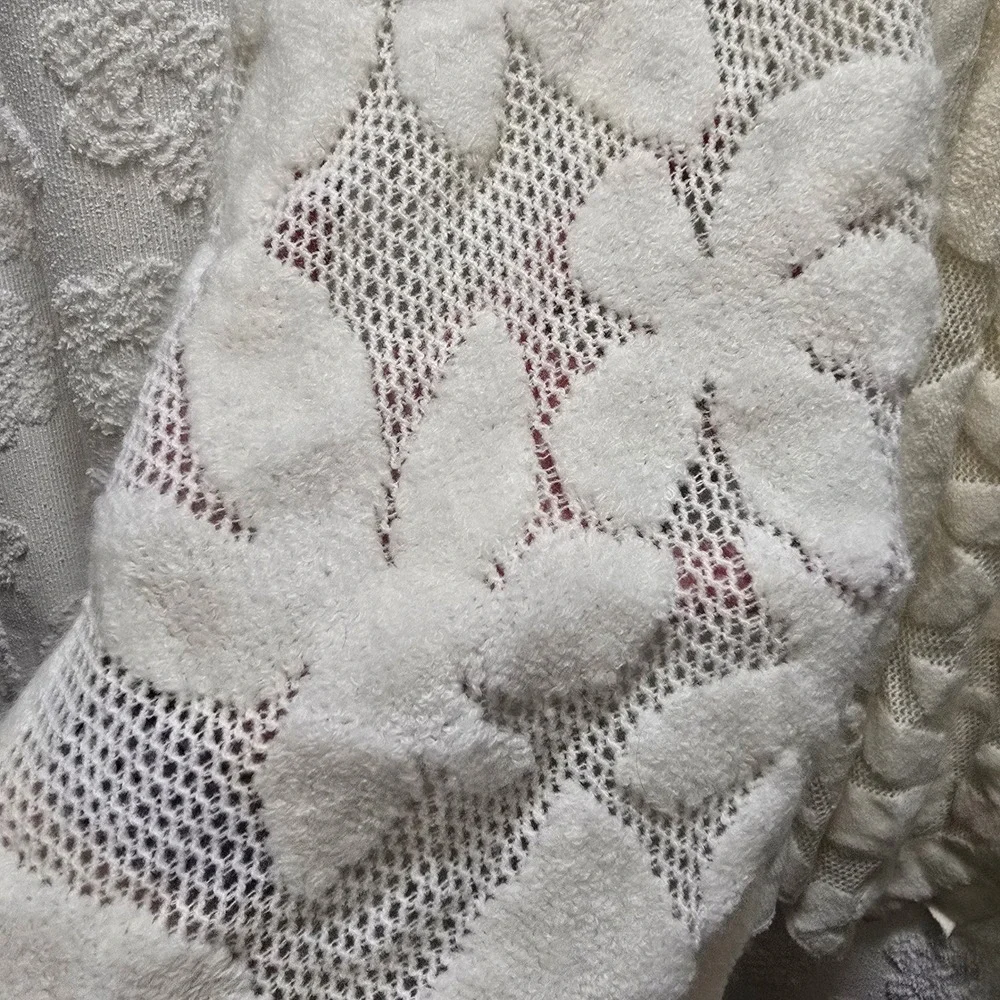 Akemi + Kin Anthropologie Floral Burnout Kimono Cardigan‎ Ivory White OS